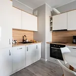 Batory House - Billberry *
